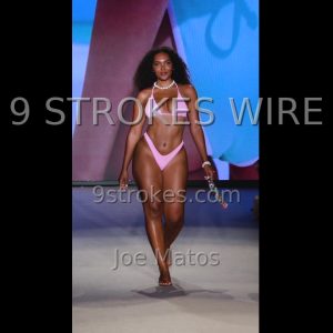 Miami Swim Week Paraiso — KulaniKinis — Video #16